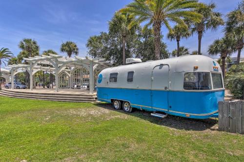 Santa Rosa Beach Haven with Rooftop and Pool Access - image 41