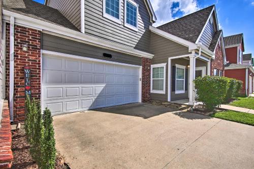 Walk to Lake + Pool Access! Family Gem in Afton in Monkey Island (OK)