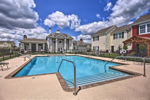 Walk to Lake + Pool Access! Family Gem in Afton in Monkey Island (OK)