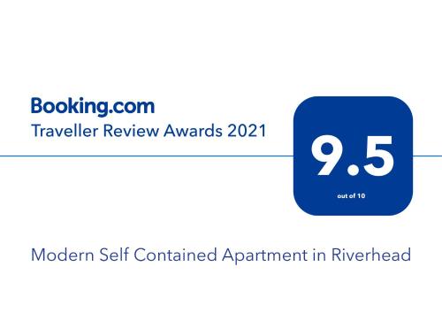 Modern Self Contained Apartment in Riverhead in ริเวอร์เฮด