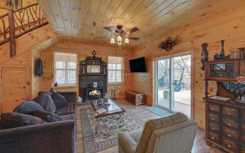 Treehouse Ellijay Star5vacations