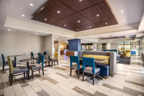 Hrana in pijača, Holiday Inn Express & Suites East Tulsa - Catoosa By IHG in Catoosa