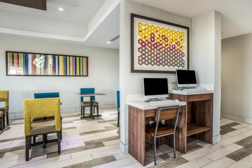 Holiday Inn Express & Suites East Tulsa - Catoosa By IHG - image 6