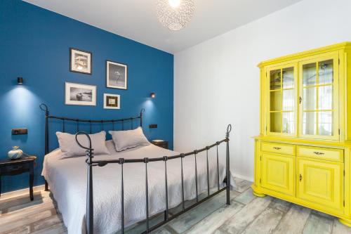 Stylish flat near Freedom Square and Oldtown