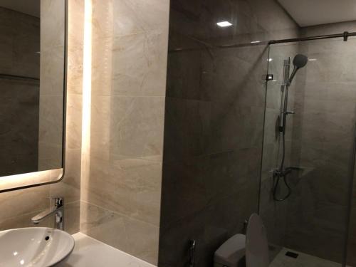 Claudia Luxury 2Br Landmark 81 Apartment - Vinhomes Central Park