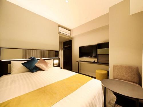 Standard Double Room image 3