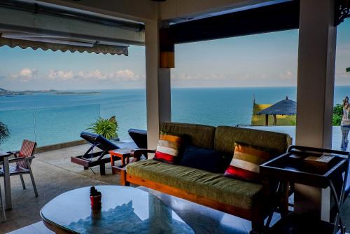 Sandalwood Luxury Villa Resort