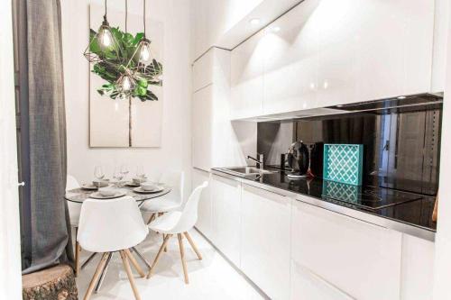 (Belén) Modern & luxury space near Plaza Mayor, Madrid (photo 6)