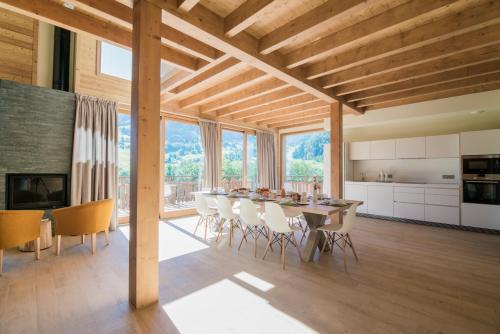 4 bedrooms, 6 beds