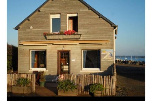 Gîte Les Chardons Bleus gîte à louer Pleubian