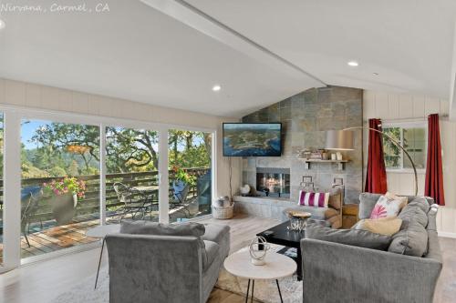 Carmel Nirvana Close to Shops Restaurants Golf Beach - image 3
