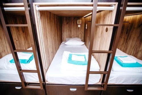 CAPSULE HOSTEL o2 - image 5