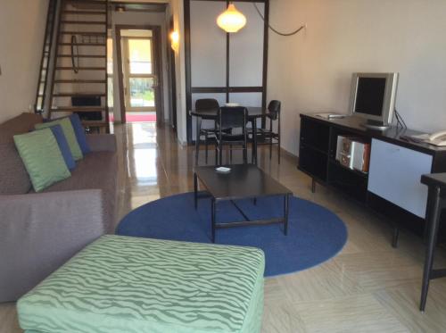 Residence Garden - image 10