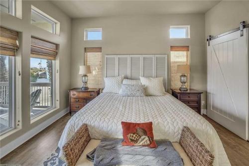 Gone Coastal Home - image 5