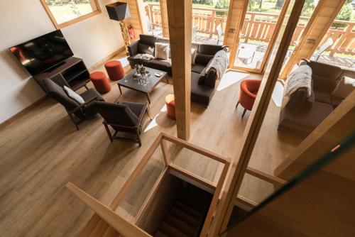 5 bedrooms, 8 beds