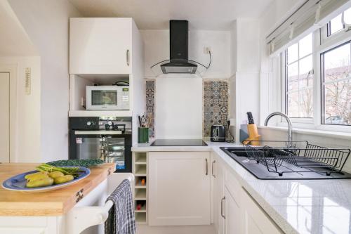 Exclusive Home in Acton by UnderTheDoormat - image 5