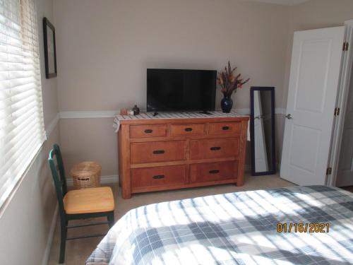 Peaks Wildernest House Bed and Breakfast in Black Bill Park