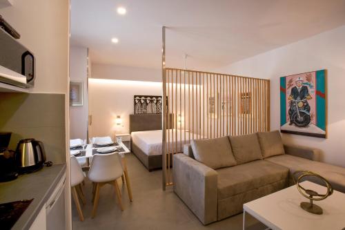 SYNATHENS APARTMENTS & STUDIOS, Афины