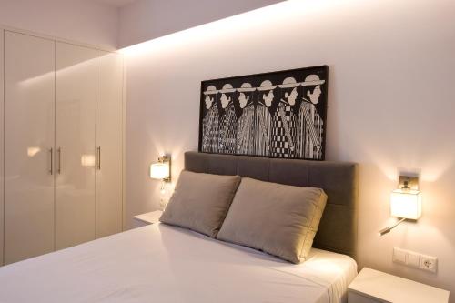 SYNATHENS APARTMENTS & STUDIOS - image 4