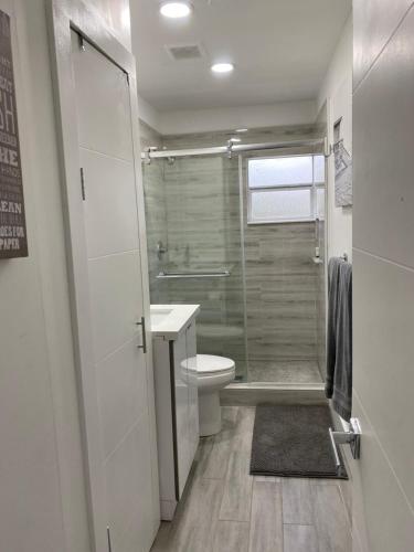 Modern Home, Excellent Location Miami