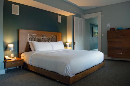 Stone House Inn