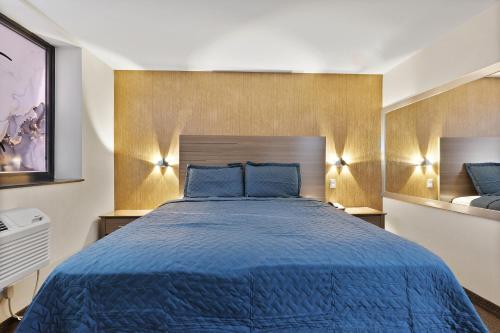 Casa Blanca Hotel Brooklyn in Brooklyn, USA