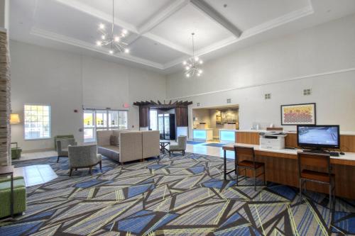 Holiday Inn Express Hotel & Suites Oshkosh - State Route 41, an IHG Hotel