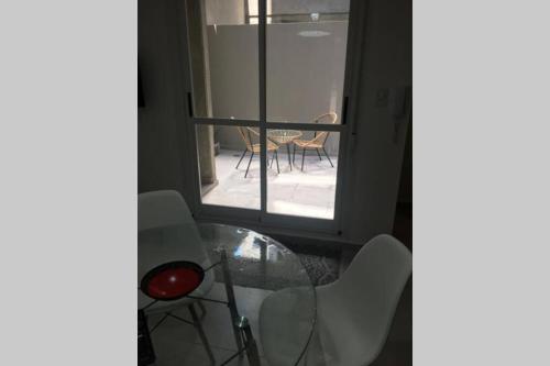 One-Bedroom Apartment image 1