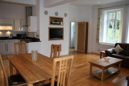 Shanklin Manor - image 8
