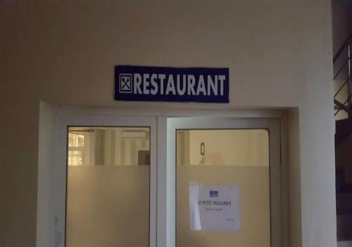 BENIN CITY CENTER HOTEL - image 4