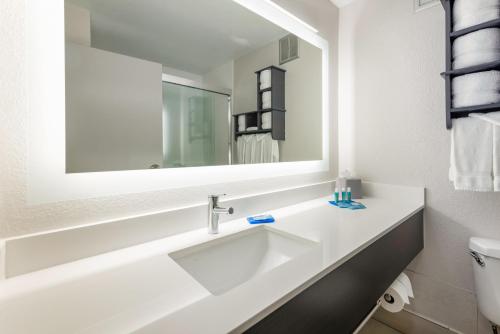 ホリデイ イン エクスプレス コロンバス ダウンタウン