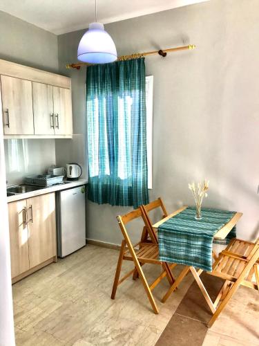 Room in Apartment - Banos Apartments And Swimming Pool - image 8