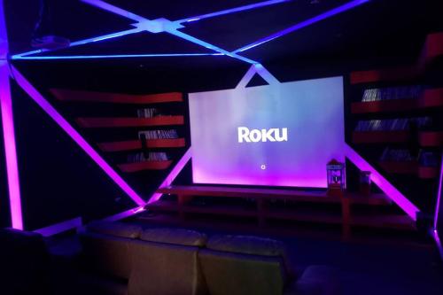 hermoso loft, area de juegos, cine, vapor, gym bar