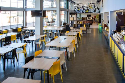 Restaurant, Hotel Modular Express Calama in Calama City Center