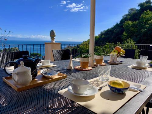 Villa Taormina Beach 6 Bedrooms