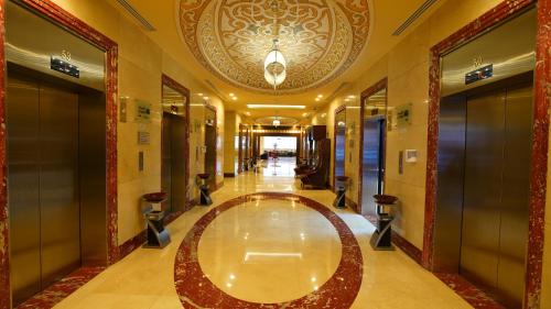 Dorrar Al Eiman Royal Hotel