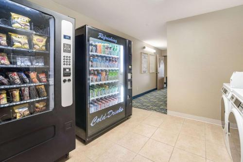 Quality Inn Effingham image 38
