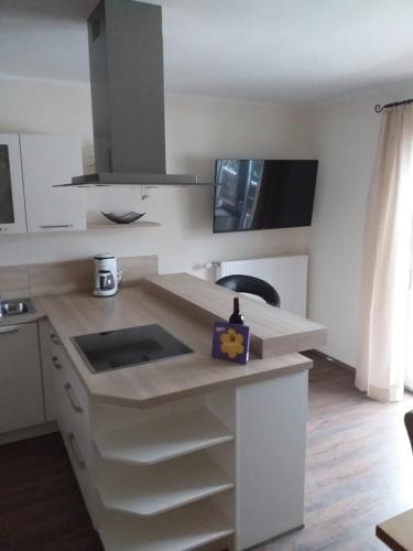 Konyha, Ferienwohnung-Nassfeld-Haus Umschaden in Tropolach