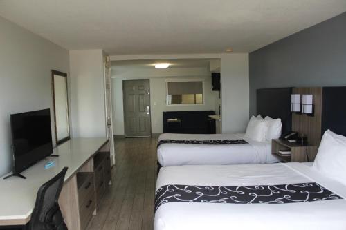 La Quinta by Wyndham Oceanfront Daytona Beach - image 13