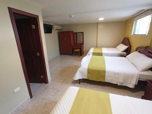 3 double beds