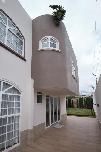 Vista exterior, Asher Hospedaje y Turismo in Riobamba