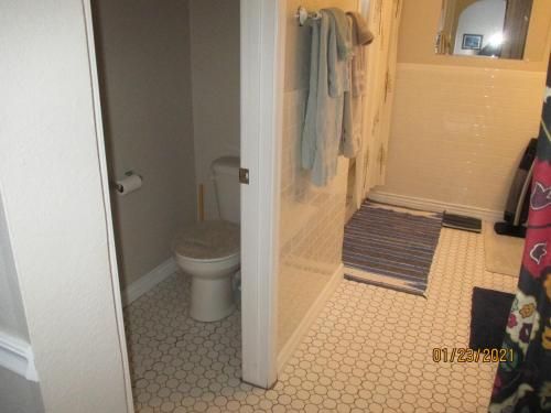 Peaks Wildernest House Bed and Breakfast Room Type - Deluxe Queen Room