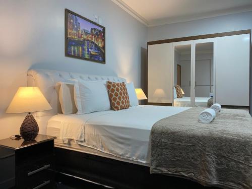 Quarto Luxo Silver – Anápolis, TX