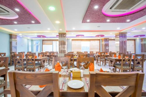 Restaurant, Siddhartha Hotel Grand City in Birtamode
