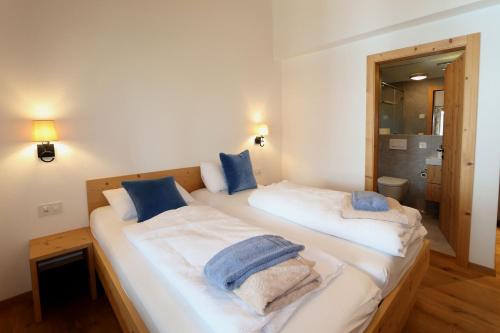 Pyrit, Saas-Fee (photo 6)