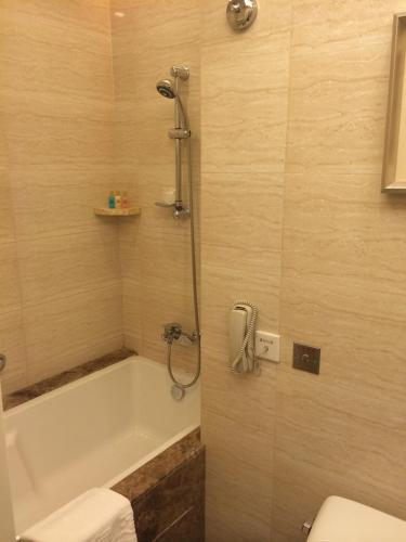 Xianyang Ocean Spring Grand Metropark Hotel