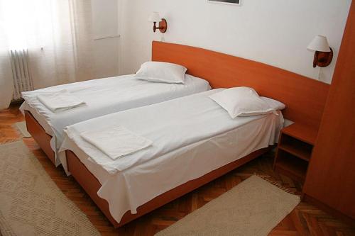 Zimmer mit 2 einzelbetten