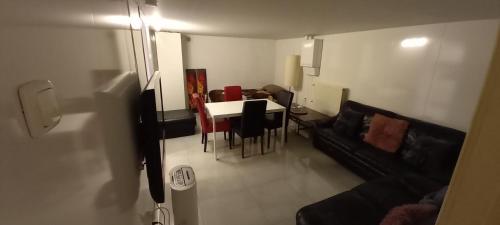  74 Pijnboomstraat in Den Haag