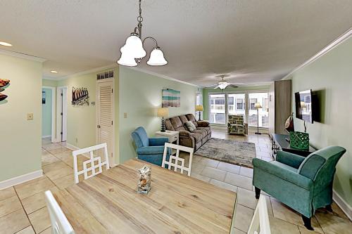 Sea Oats Condo - Pool & Boat Launch - Walk to Gulf condo - image 4