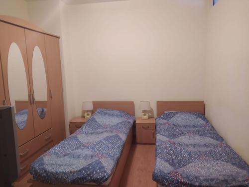 BOROVETS Royal Plaza - A409